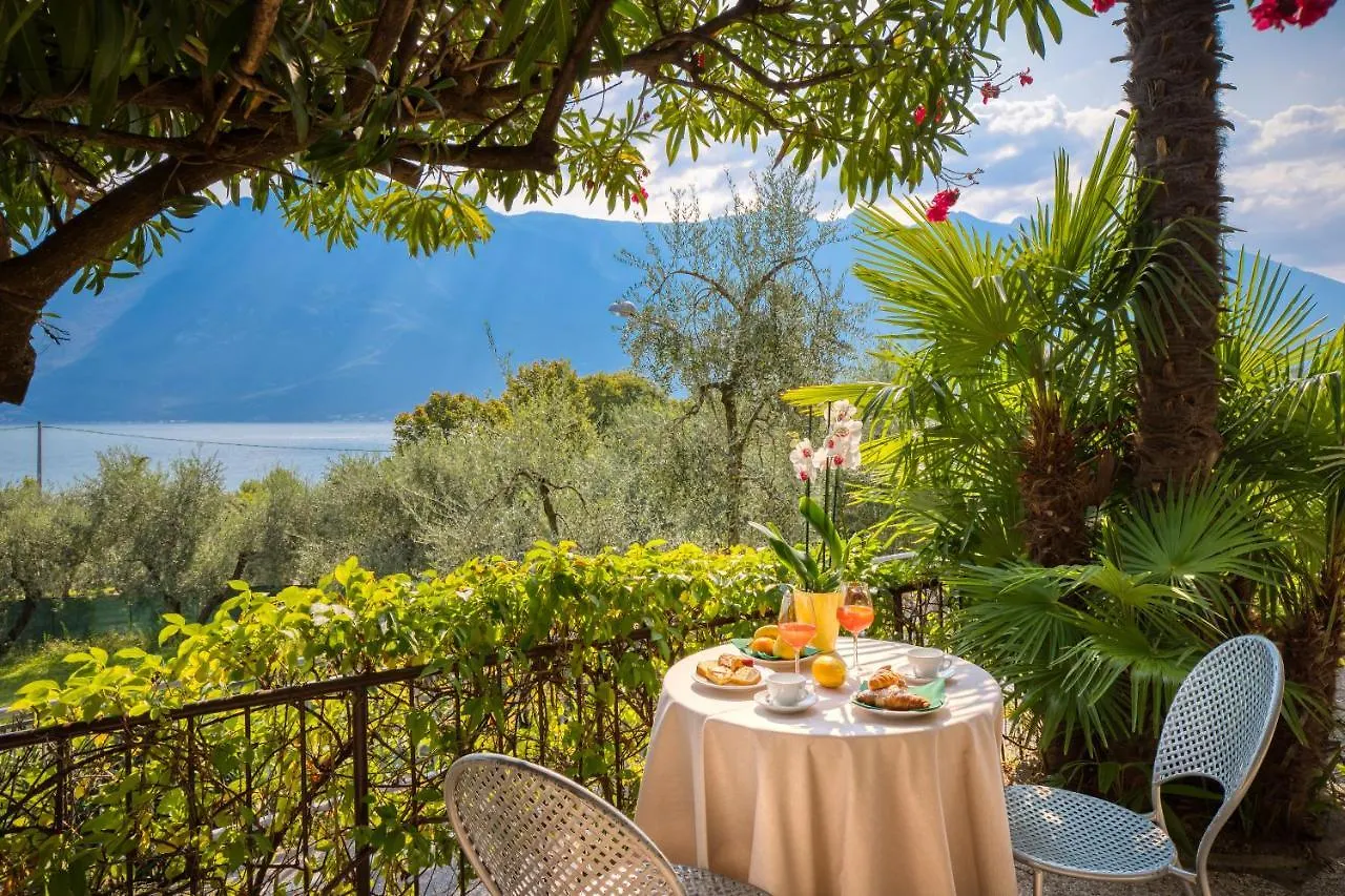 **  Hotel Silvana Garni Limone sul Garda Itália